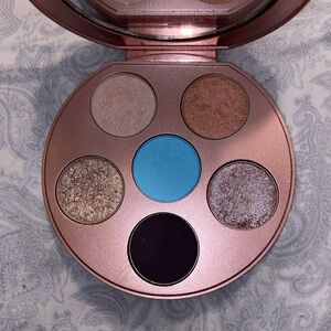 MAC REGAL ROSE PALETTE